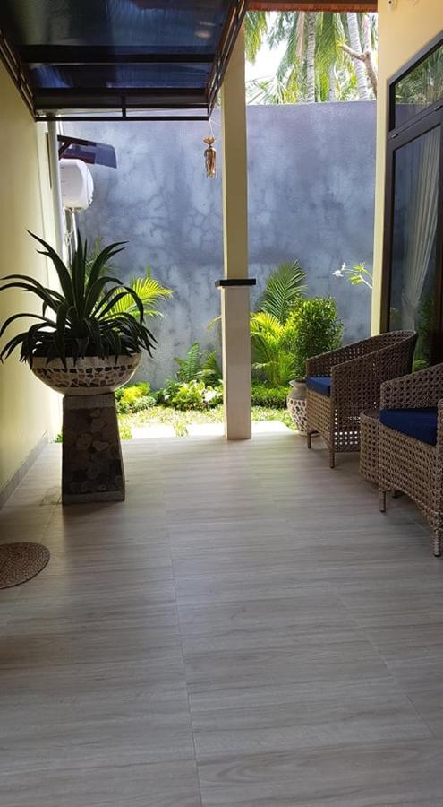 Mias Jungle House Otel Lovina Dış mekan fotoğraf