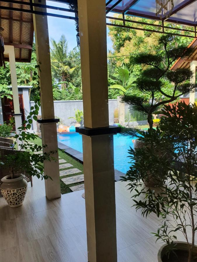 Mias Jungle House Otel Lovina Dış mekan fotoğraf