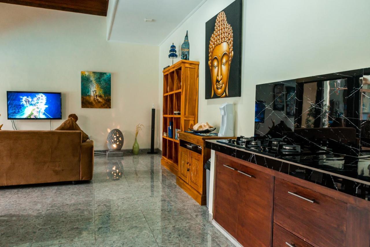 Mias Jungle House Otel Lovina Dış mekan fotoğraf